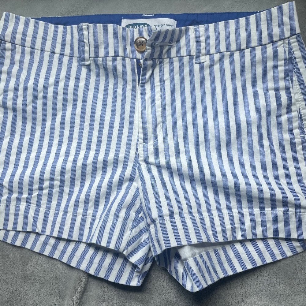 Old Navy Size 4 Shorts